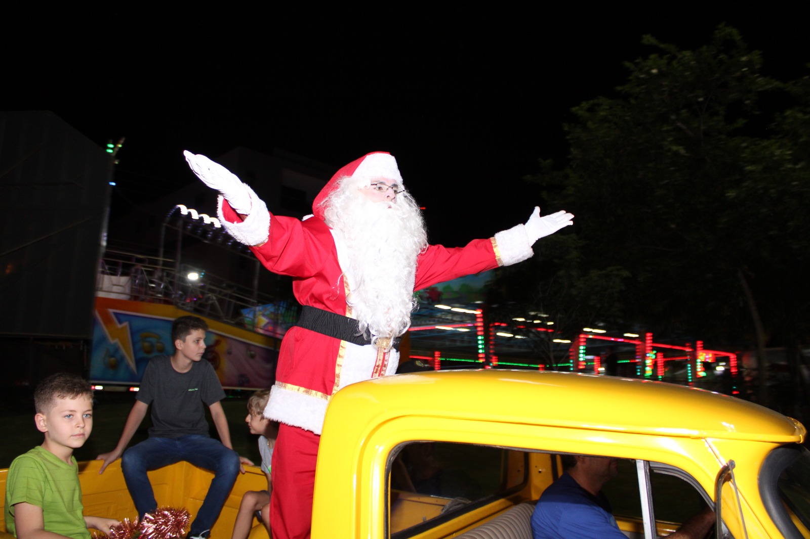 Chegada do Papai Noel marca o Início do Natal Jataí 2023